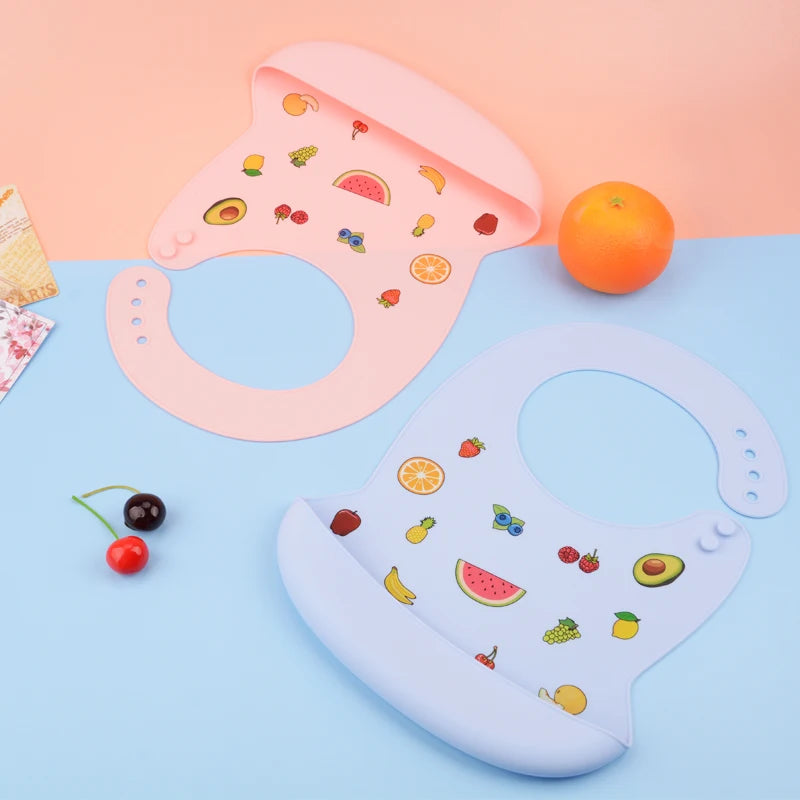 Babero de silicona para bebé, Baberos impermeables con goteo de Saliva y plátano, delantales comestibles suaves para alimentación de recién nacido, bufanda ajustable para eructar para bebé