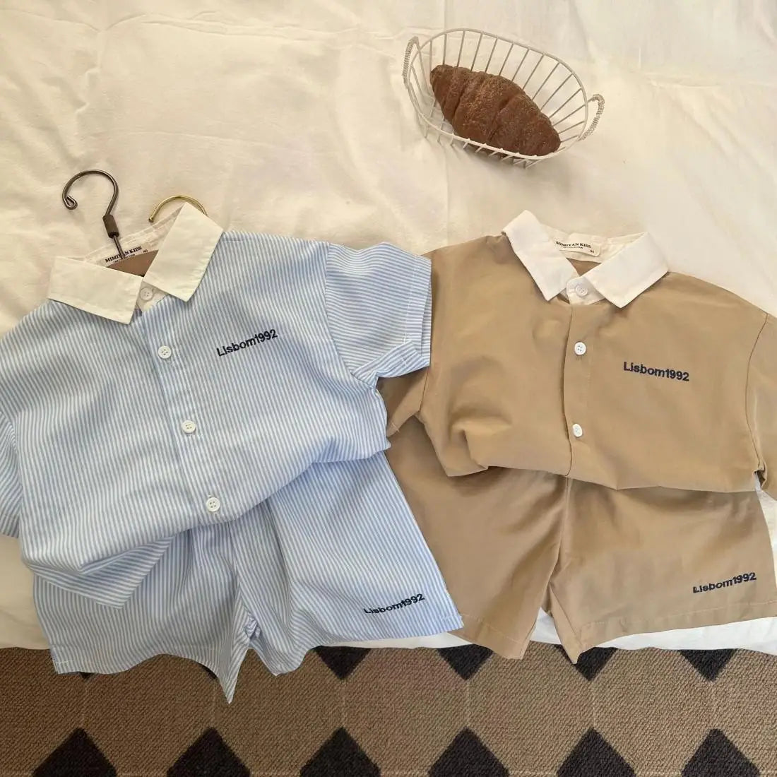 Conjunto de ropa de verano para niños y niñas, Top de manga corta informal, pantalones cortos, trajes de bebé para dos niños