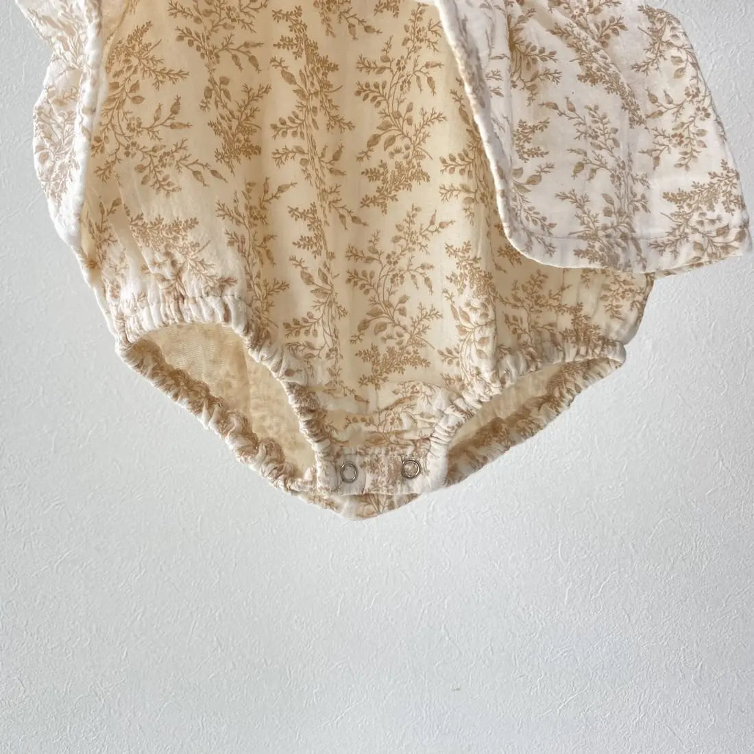 Body Floral para niña, ropa de bebé, novedad de verano, pelele pequeño con mangas voladoras, vestido para recién nacido, mono de una pieza