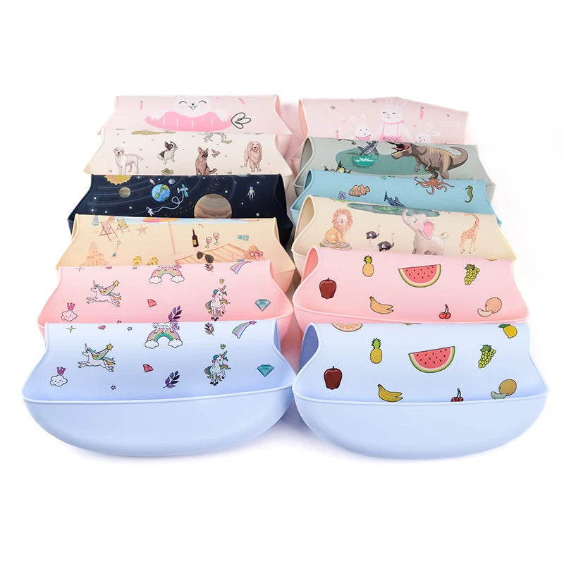 Babero de silicona para bebé, Baberos impermeables con goteo de Saliva y plátano, delantales comestibles suaves para alimentación de recién nacido, bufanda ajustable para eructar para bebé