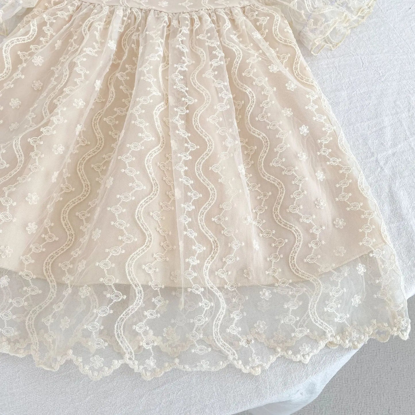 Nuevo vestido de hermanas para niñas pequeñas, vestidos de princesa de encaje, traje de verano para niñas, ropa infantil de algodón para hermanas gemelas