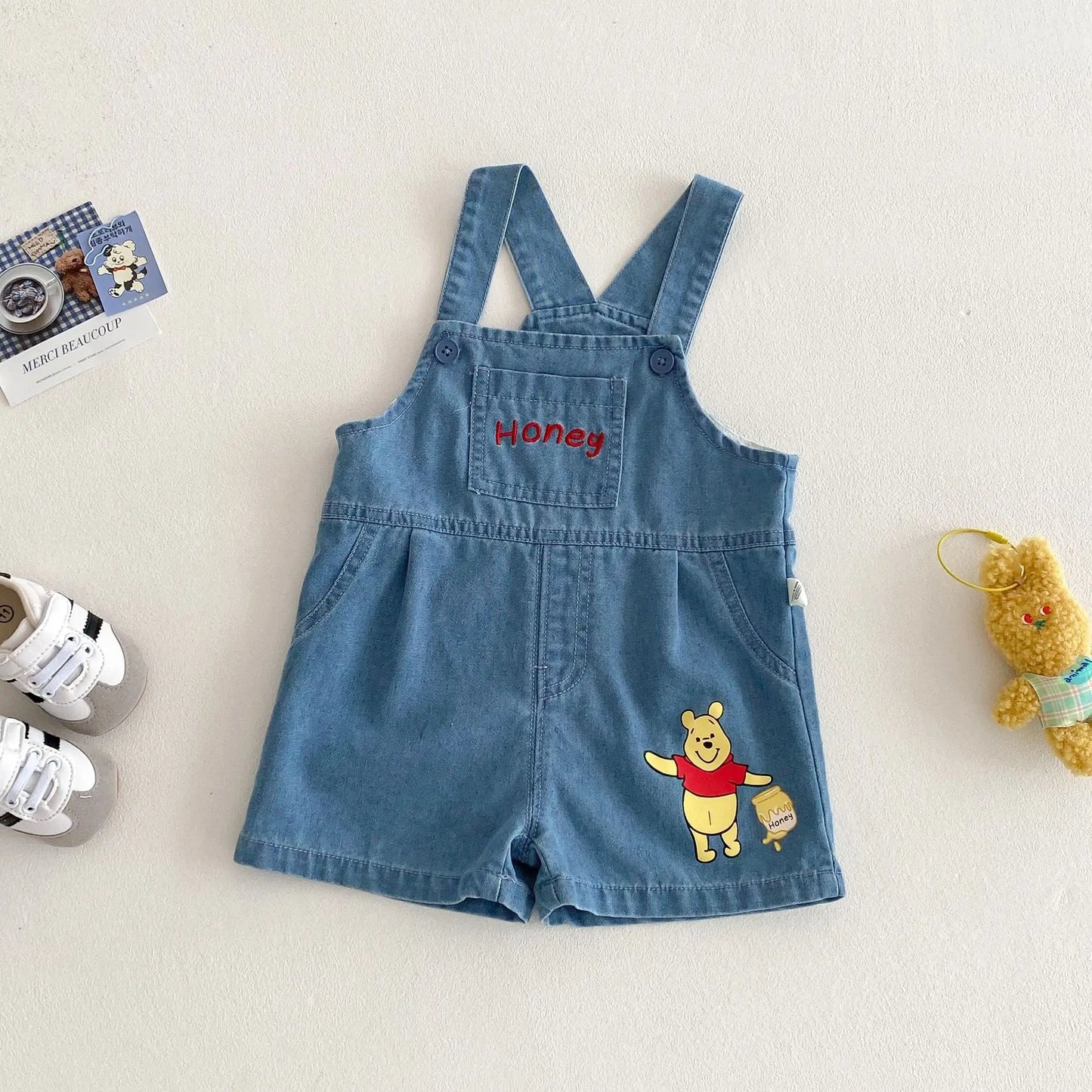 Camiseta de dibujos animados para bebé 2025, nuevo estilo de verano, camisa básica de Color contrastante a la moda para niño de 0 a 5 años, Top de oso para bebé a la moda