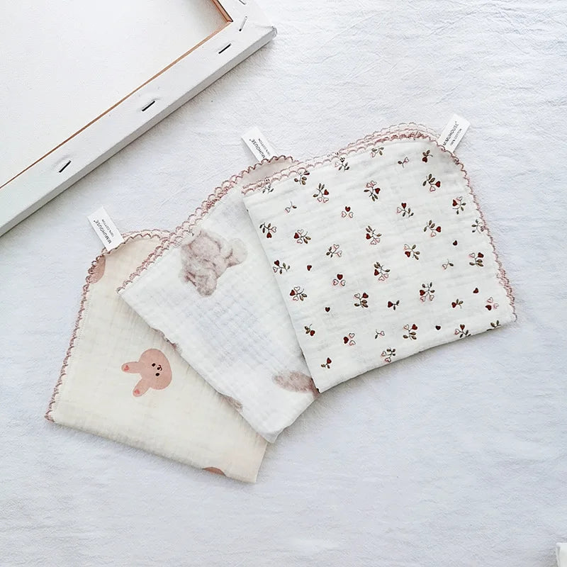 Toalla de algodón para la cara del bebé, artículos para bebé recién nacido, Baberos de muselina de 4 capas para bebé, pañuelo, toalla suave para Saliva, paños triangulares para alimentación y eructar