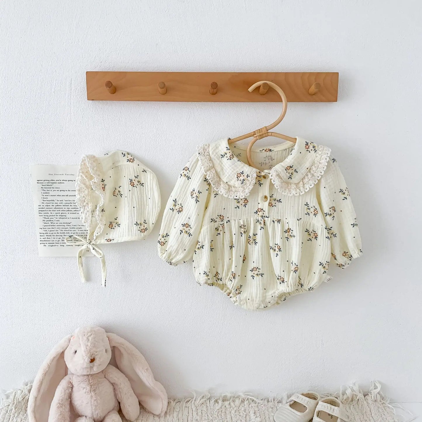 2025 primavera recién nacido bebé niñas mameluco + sombrero 2 uds solapa peleles florales niños moda ropa de bebé recién nacido niña mono