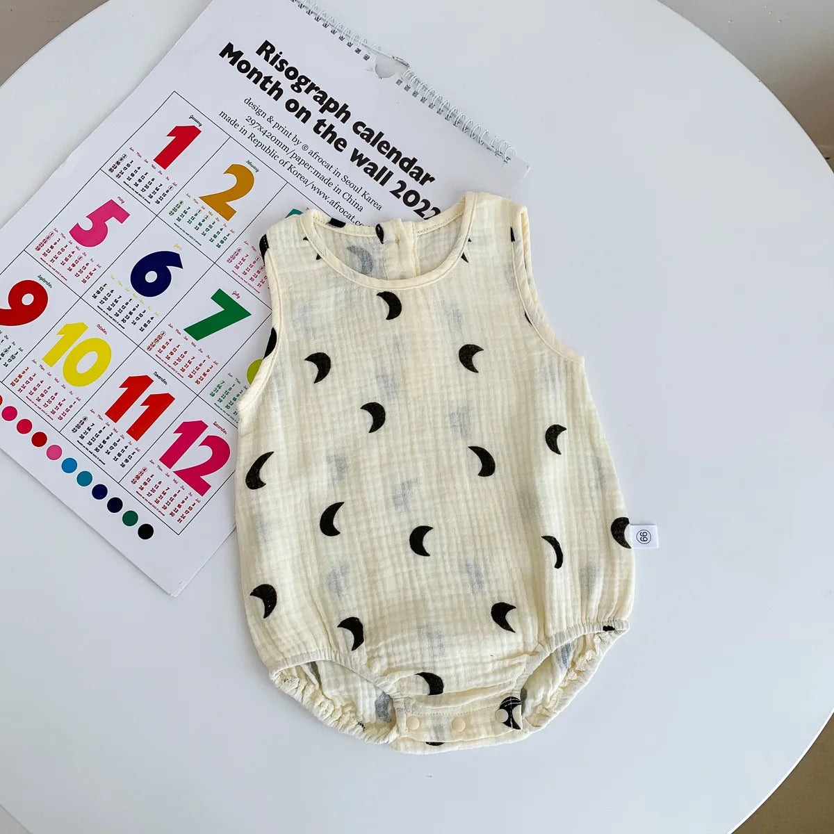 2023 nuevo en verano, trajes de algodón de tela arrugada para bebés recién nacidos, monos informales para niños, monos para niños pequeños
