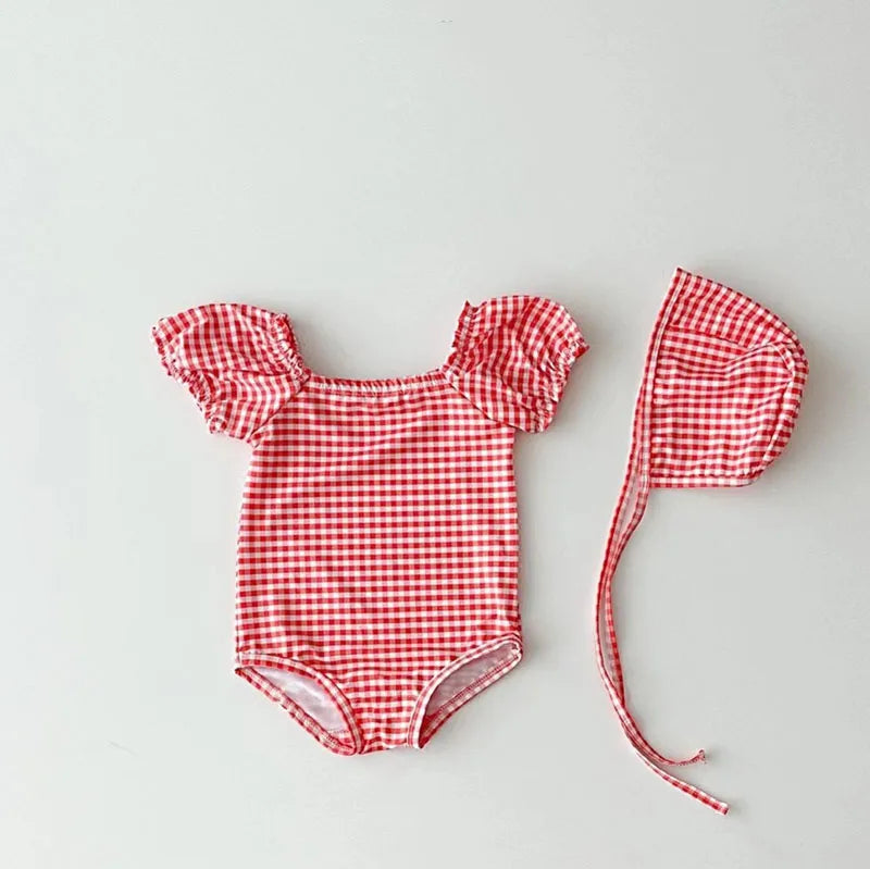 Bañador con gorro de baño para bebé, traje de baño de una pieza con estampado de corazón para niña, ropa de playa para niño pequeño