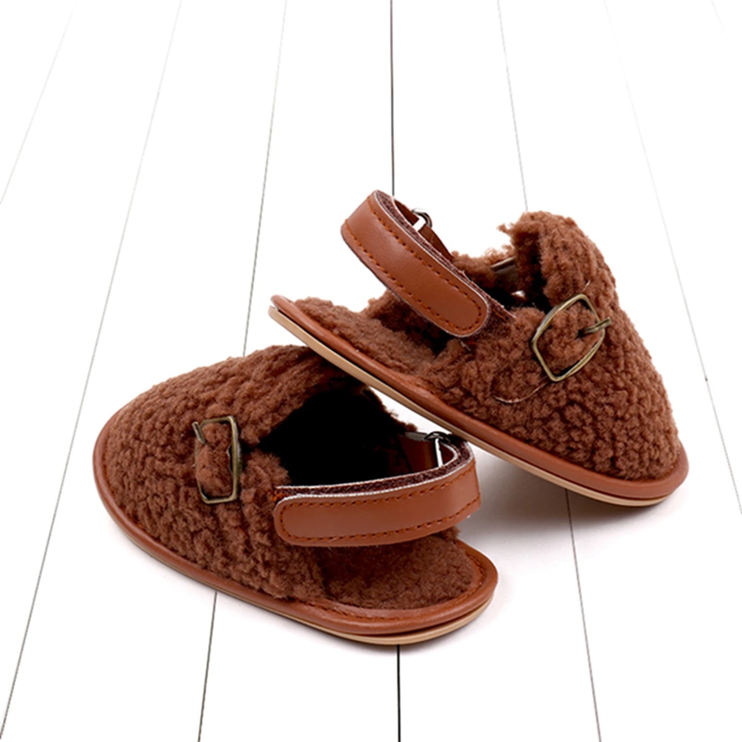 Zapatillas para bebés y niños, zapatos de interior de suela suave antideslizantes de lana Coral, zapatos para primeros pasos para niños de 0 a 18M