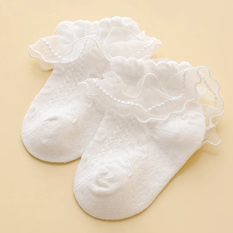 Calcetines florales de encaje de princesa para bebé, calcetines antideslizantes con volantes blancos bonitos para niñas pequeñas, calcetines de baile para niños, calcetines informales para pies infantiles