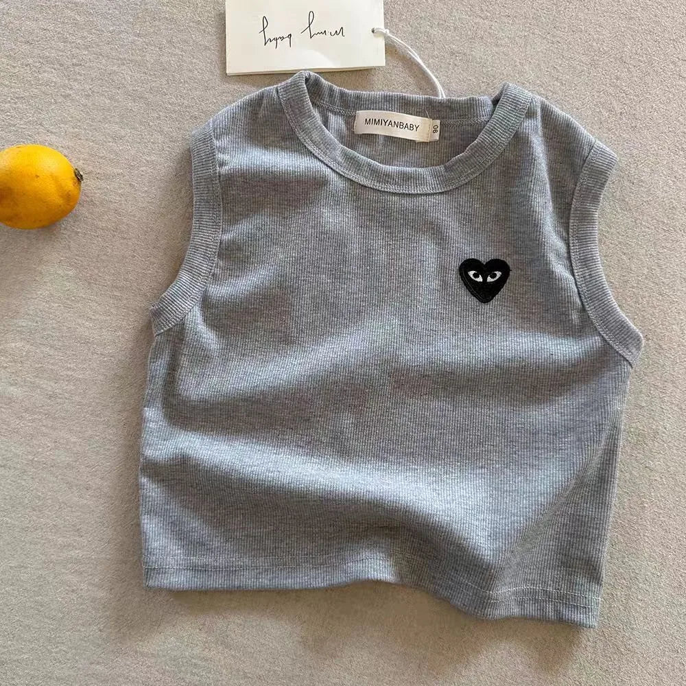 T2667, novedad de verano, chaleco sin mangas para niños, ropa de trabajo a rayas con corazón de amor para bebés, camiseta para niños pequeños de estilo fino