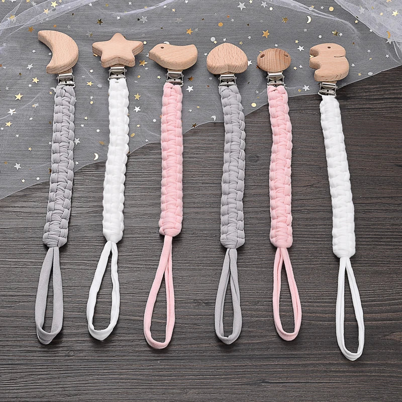 Cadena de chupete de bebé de tela de algodón de ganchillo Simple, Clip de madera de haya con forma de corazón y Luna para bebé hecho a mano, cadena para chupete, juguete para la dentición