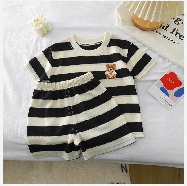 Ropa para niños, traje de manga corta para niños, Top a rayas + Pantalones cortos, camiseta de 2 piezas, ropa de verano para bebés, ropa para niños y niñas