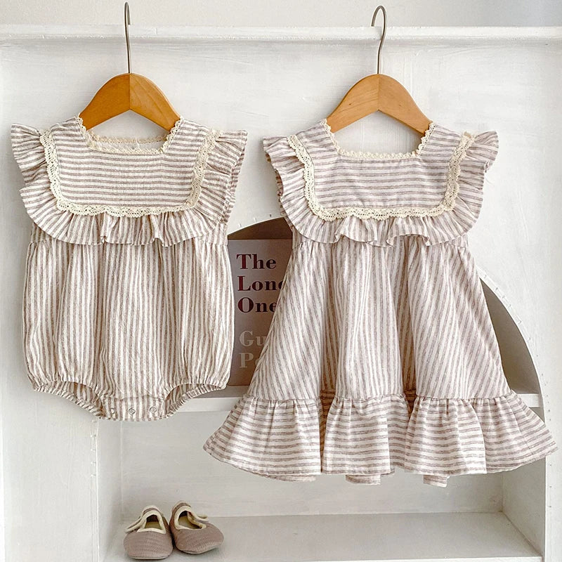 Ropa de moda para niñas de 0 a 6 años, vestido de encaje a rayas, novedad de verano, pelele para niñas, traje a juego para hermanas, vestidos de princesa