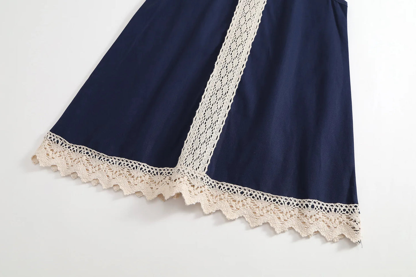 Vestido de retazos de encaje para niños verano 2025 nueva falda de chaleco sin mangas de encaje de estilo Retro para niñas