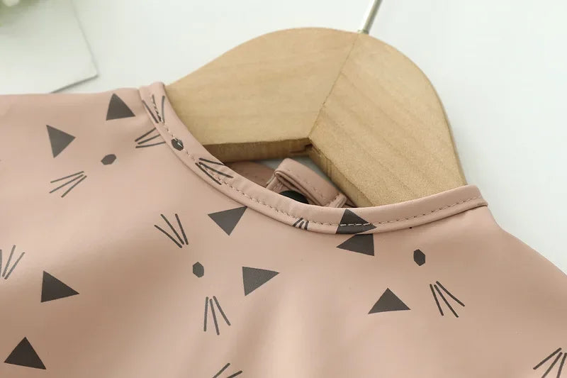 Babero suave impermeable para bebé, paño de alimentación ajustable de manga larga para niño pequeño y niña, bata de pintura, delantal para comer comida infantil