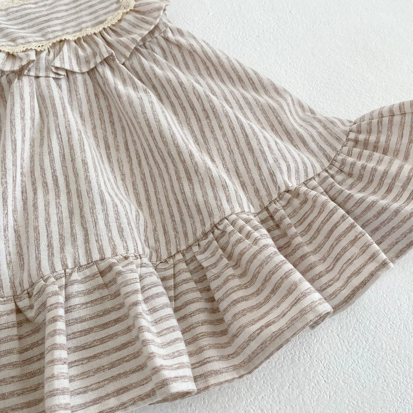 Ropa de moda para niñas de 0 a 6 años, vestido de encaje a rayas, novedad de verano, pelele para niñas, traje a juego para hermanas, vestidos de princesa