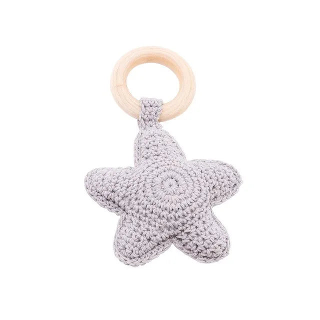 1 unidad de juguetes de sonajero para bebé, diseño de ganchillo de madera, conejo, conejo, zorro León, BearToy, regalo para recién nacido, mordedor de bebé, Crochet, nombre personalizado