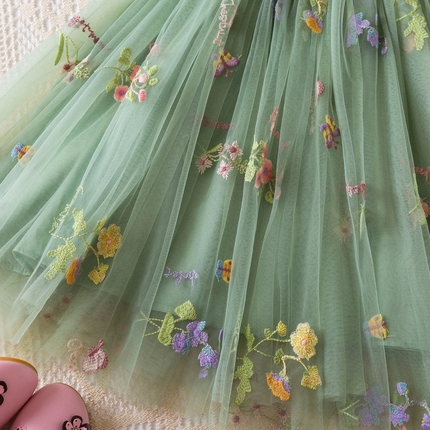 Vestido de verano para niñas pequeñas, tutú de malla hinchado, vestido con tirantes y bordado Floral de princesa, ropa de fiesta de cumpleaños para niñas pequeñas