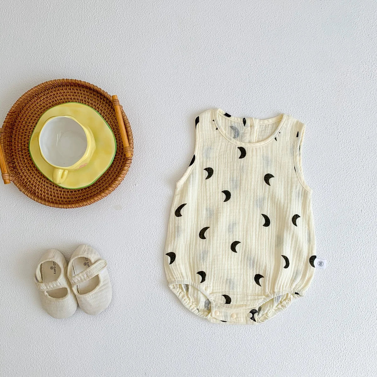 2023 nuevo en verano, trajes de algodón de tela arrugada para bebés recién nacidos, monos informales para niños, monos para niños pequeños