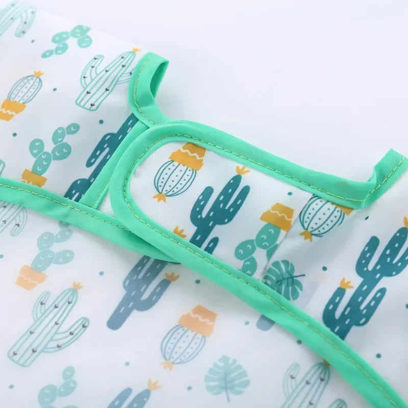 Babero de silicona con dibujos animados para bebé de 0 a 6 años, Baberos suaves, ropa bonita para bebé, delantal de manga larga impermeable sin BPA