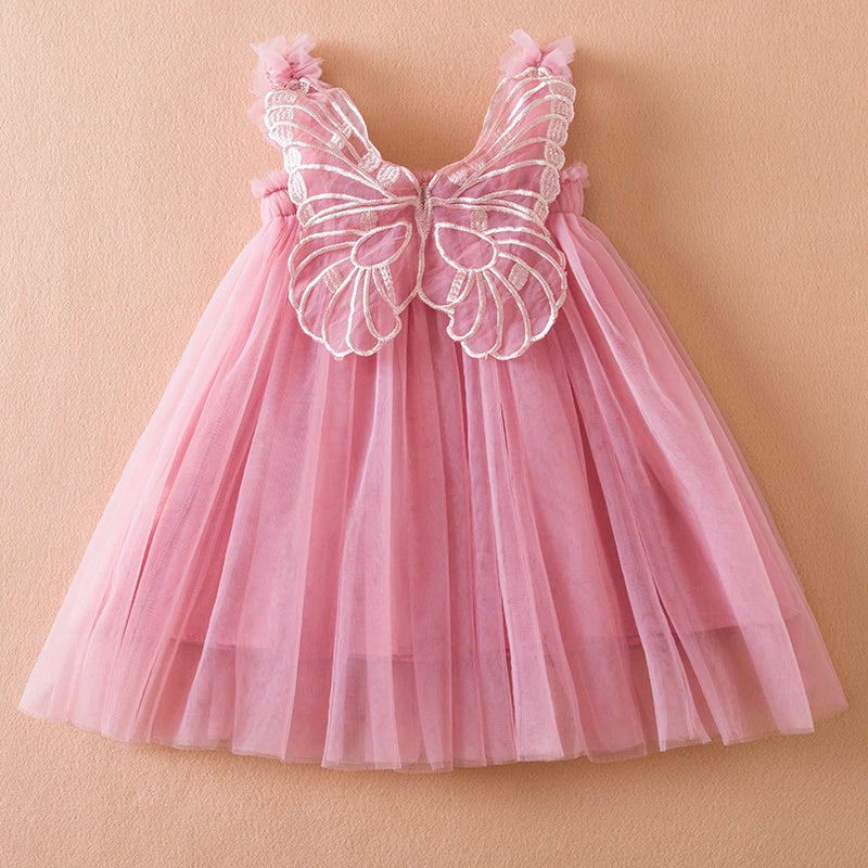 Vestido nuevo de verano para niñas, vestidos de princesa de malla con bordado de fresa y lazo de manga voladora, ropa para niñas de 1 a 5 años