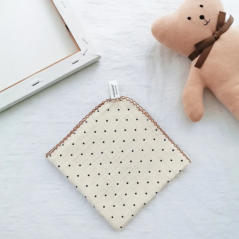 Toalla de algodón para la cara del bebé, artículos para bebé recién nacido, Baberos de muselina de 4 capas para bebé, pañuelo, toalla suave para Saliva, paños triangulares para alimentación y eructar