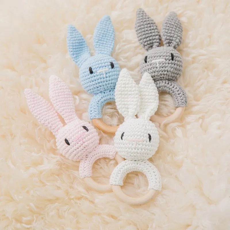 1 unidad de juguetes de sonajero para bebé, diseño de ganchillo de madera, conejo, conejo, zorro León, BearToy, regalo para recién nacido, mordedor de bebé, Crochet, nombre personalizado
