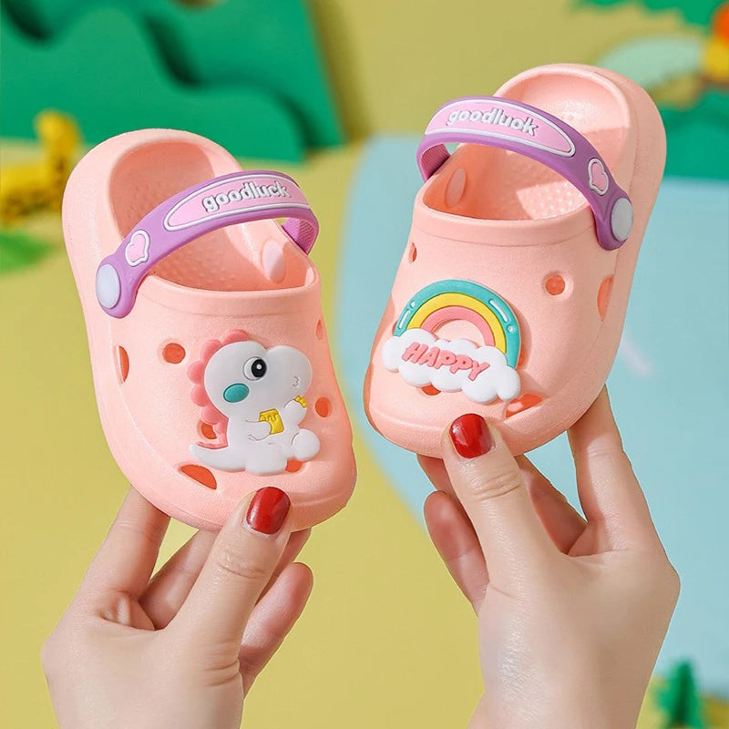 Zapatillas de baño para chico, sandalias de dinosaurio de dibujos animados, sandalias de verano para niño y niña, zapatillas antideslizantes de plástico suave para jardín