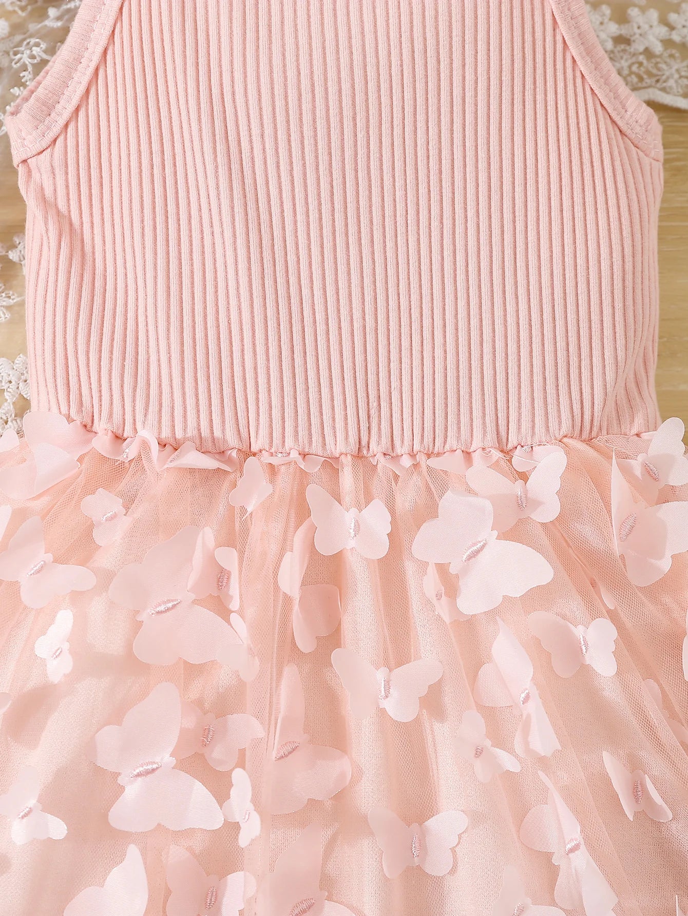 Ropa de verano para niños y niñas, vestido camisola empalmado de malla con decoración de mariposas para bebés, vestido elegante de princesa sin mangas