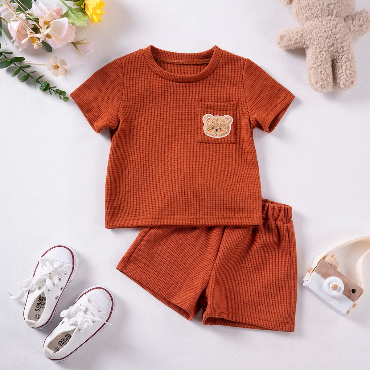 2024 Summer New Kids Suit Toddler Boys Girls Solid Colour Suit Cute Bear Short Sleeve + Breathable Shorts 2pcs Comfortable