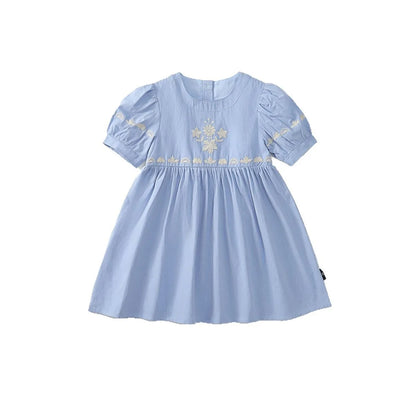 Vestido de Verano 2025 para Niña – Bordado Azul Cielo, Estilo Princesa con Mangas Cortas Abullonadas
