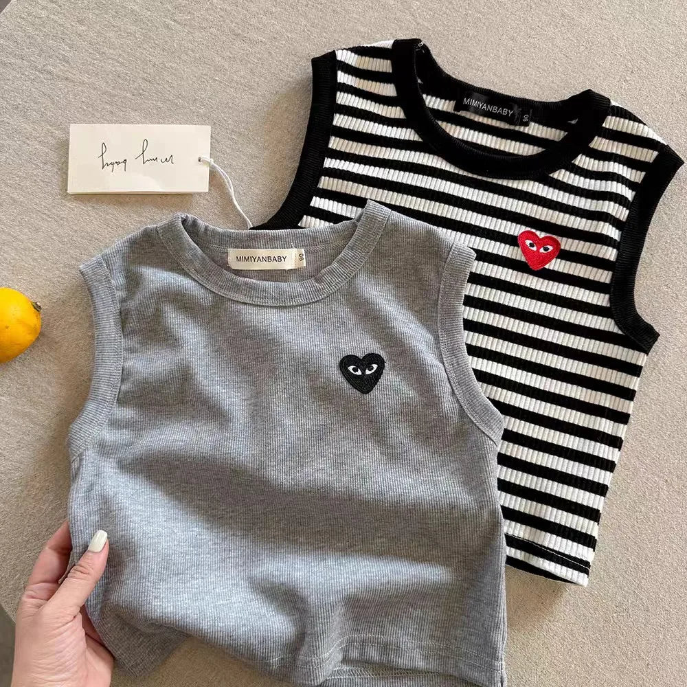 T2667, novedad de verano, chaleco sin mangas para niños, ropa de trabajo a rayas con corazón de amor para bebés, camiseta para niños pequeños de estilo fino