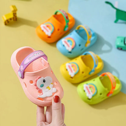 Zapatillas de baño para chico, sandalias de dinosaurio de dibujos animados, sandalias de verano para niño y niña, zapatillas antideslizantes de plástico suave para jardín