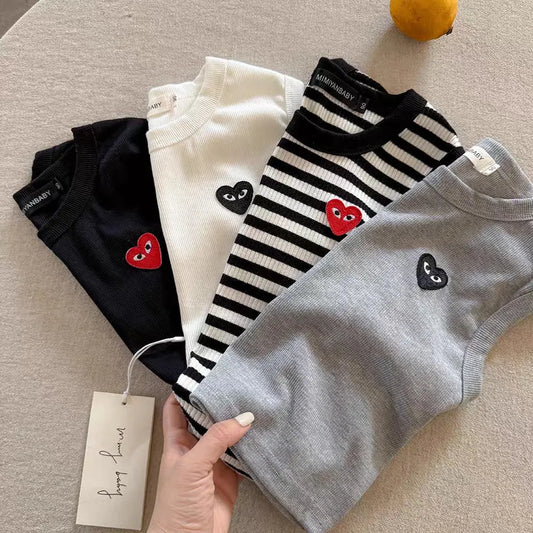 T2667, novedad de verano, chaleco sin mangas para niños, ropa de trabajo a rayas con corazón de amor para bebés, camiseta para niños pequeños de estilo fino