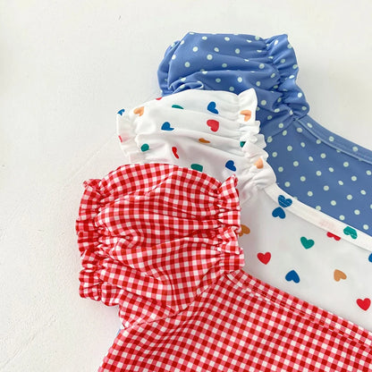 Bañador con gorro de baño para bebé, traje de baño de una pieza con estampado de corazón para niña, ropa de playa para niño pequeño