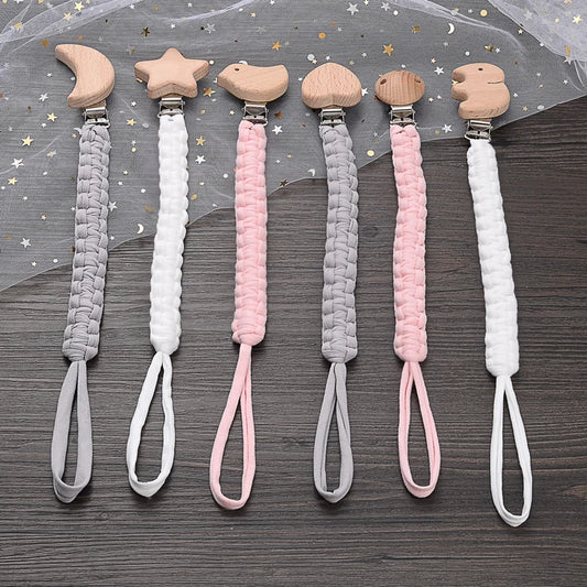Cadena de chupete de bebé de tela de algodón de ganchillo Simple, Clip de madera de haya con forma de corazón y Luna para bebé hecho a mano, cadena para chupete, juguete para la dentición