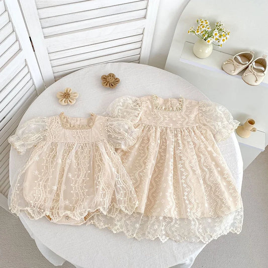 Nuevo vestido de hermanas para niñas pequeñas, vestidos de princesa de encaje, traje de verano para niñas, ropa infantil de algodón para hermanas gemelas