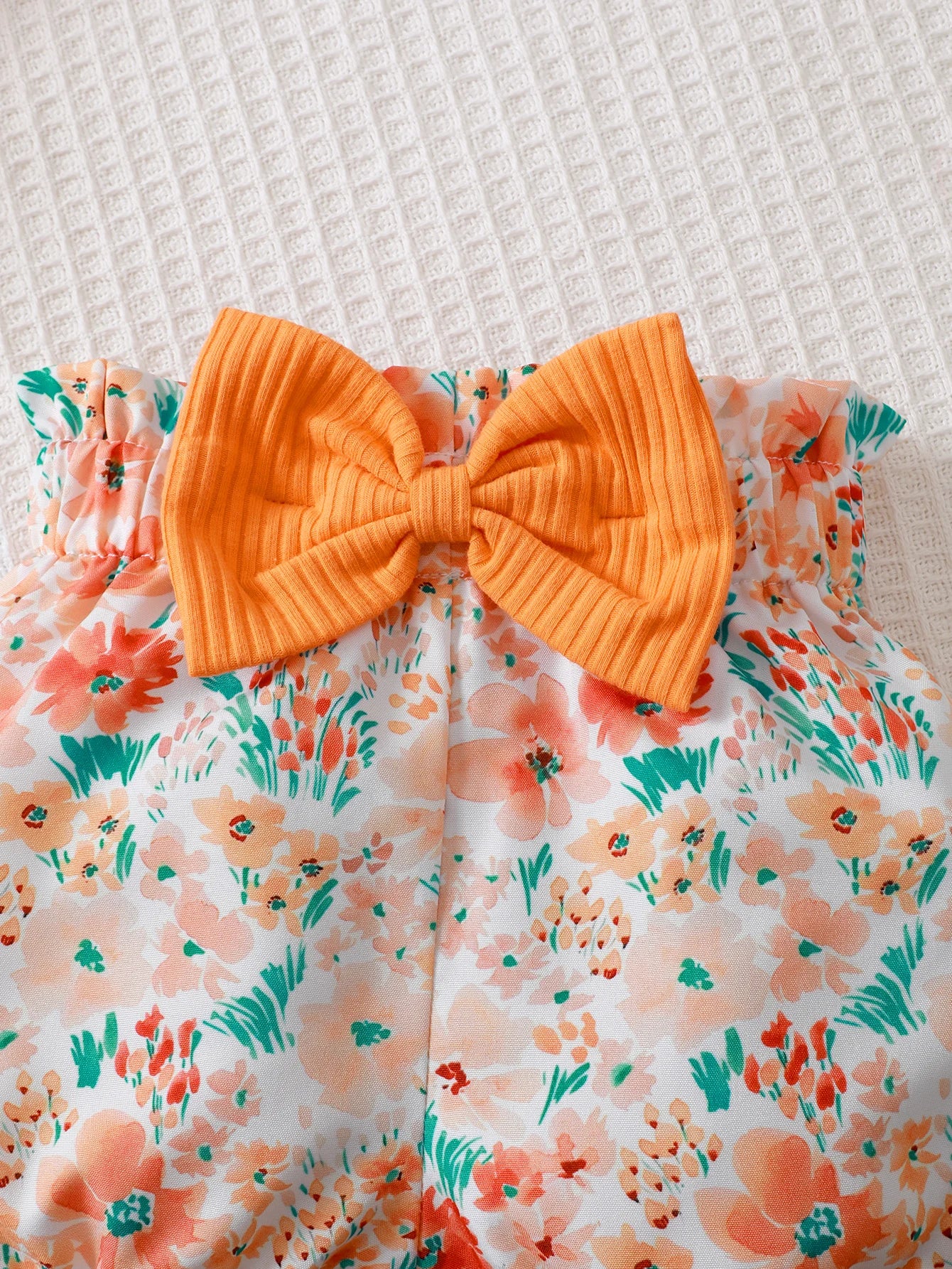 0-2 Year Old Newborn Girl Baby Summer Cotton Short Sleeved Headband Top With Letter Print Shorts Bow Three Piece Set