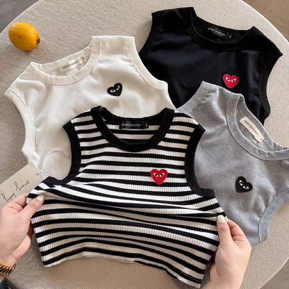 T2667, novedad de verano, chaleco sin mangas para niños, ropa de trabajo a rayas con corazón de amor para bebés, camiseta para niños pequeños de estilo fino